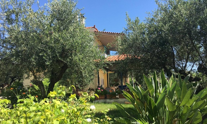 Aipeia Apartment | Holiday apartment in the country, close to the beach, wifi | Messenia, Peloponne