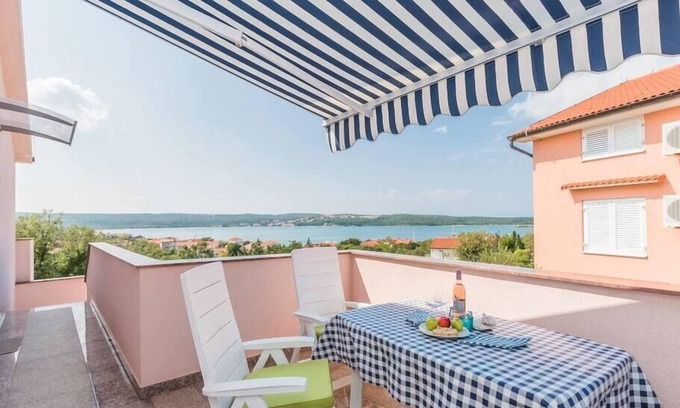 Klimno Apartment | Holiday apartment Klimno for 1 - 4 persons with 1 bedroom - Twin house