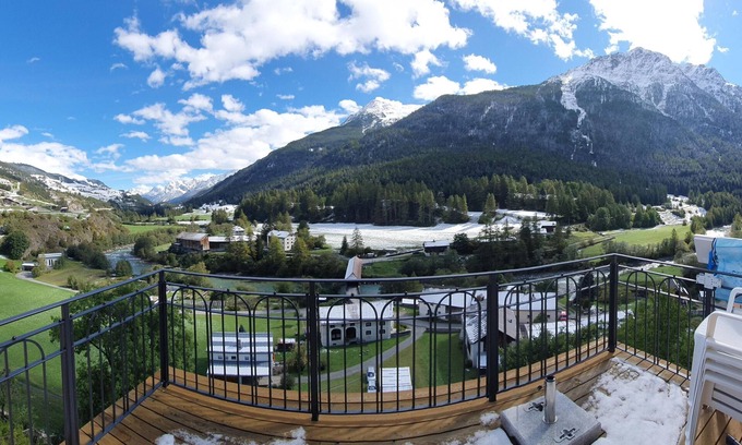 Lavin Apartment | Holiday apartment Lavin for 1 - 5 persons with 3 bedrooms - Holiday apartment in one or multi-family