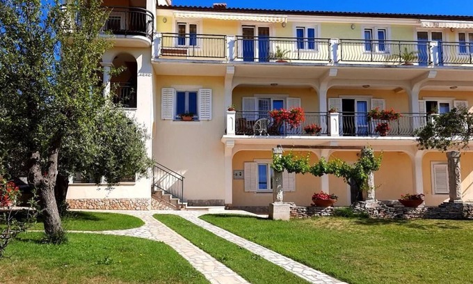 Liznjan Apartment | Holiday apartment Ližnjan for 1 - 4 persons with 2 bedrooms - Holiday apartment