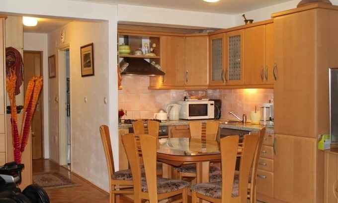Gorinka Apartment | Holiday apartment Makarska for 1 - 4 persons with 2 bedrooms - Twin house
