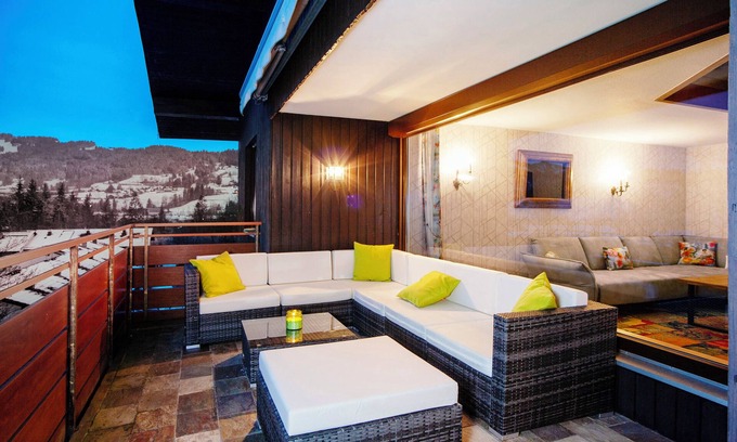 Sonthofen Apartment | Holiday Apartment 'Nini's Berge' with Panoramic View, Shared Garden and Wi-Fi