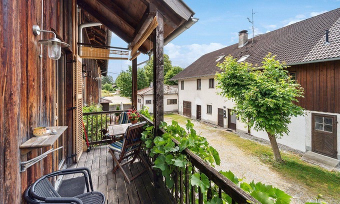 Epfach Apartment | Holiday apartment Polling for 1 - 4 persons with 2 bedrooms - Holiday apartment