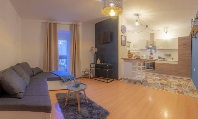 Rijeka House | Holiday apartment Rijeka for 1 - 4 persons with 1 bedroom - Twin house