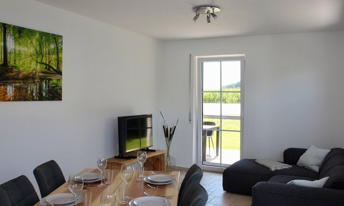 Merkendorf Apartment | Holiday Apartment 'Sonnenterrasse' with Private Terrace, Private Garden and Wi-Fi