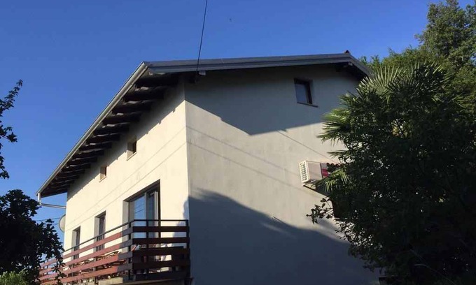 Bregi Apartment | Holiday apartment with balcony and sea view