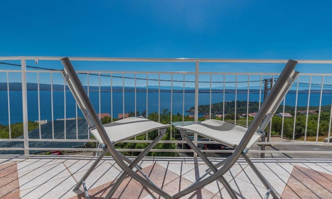 Dramalj Apartment | Holiday apartment with sea view and air conditioning