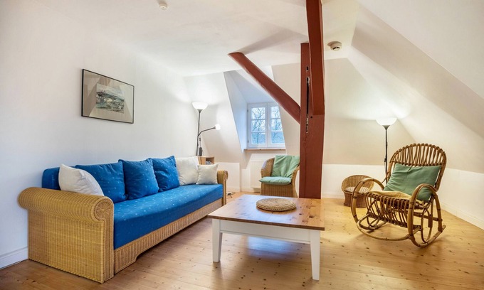 Trendelburg Apartment | Holiday flat "Kemenate" - individual flat under the roof