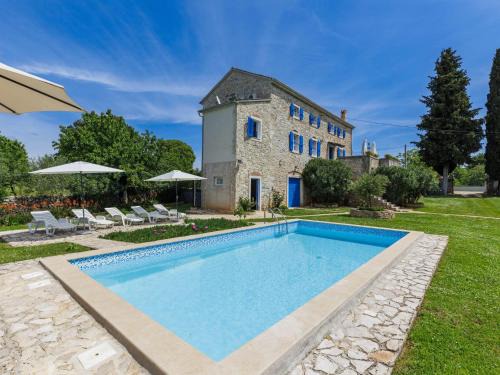 Sveti Lovrec House | Holiday Home Graziela by Interhome