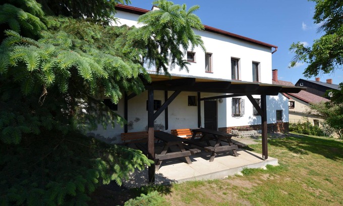 Jiretin pod Jedlovou House | Holiday Home in Jiretín near Ski Lift