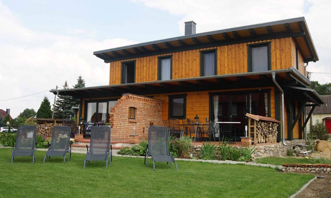 Kummerow House | Holiday home a high standard, just 50 meters to Spree