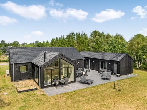 Hou House | Holiday Home Abiorn - from the sea by Interhome