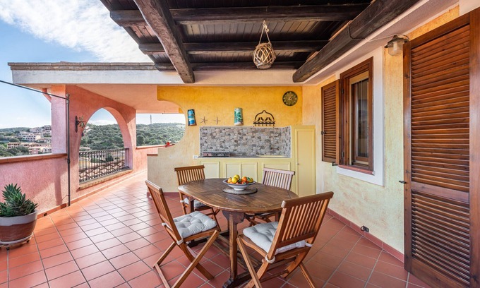 Villasimius House | Holiday Home 'Attico Il Mandorleto' with Mountain View and Air Conditioning