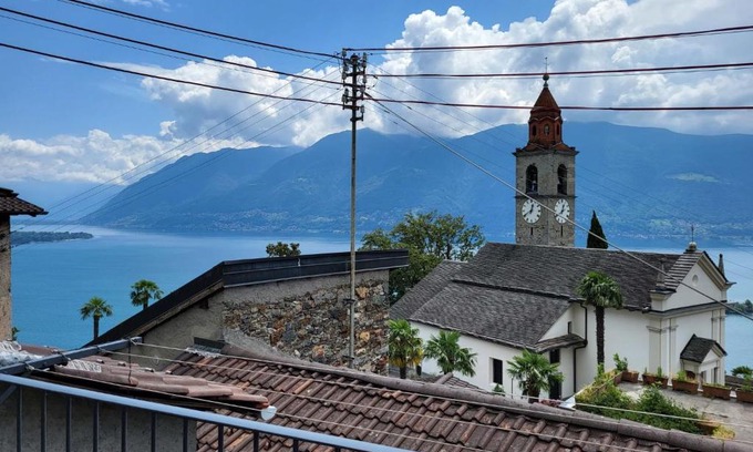 Ronco sopra Ascona House | Holiday Home Bel Panorama - Casa nel Nucleo by Interhome