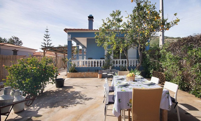 Loule House | Holiday Home 'Casa Das Buganvilias' with Mountain View, Private Terrace and Wi-Fi