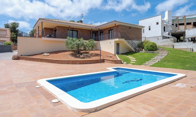 Roda de Bara House | Holiday Home 'Casa Tico' with Private Pool, Wi-Fi