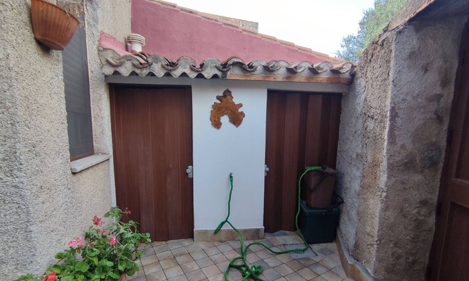 Milis House | Holiday Home "Casa Stella" with Private Garden & A/C