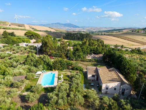 Buseto Palizzolo House | Holiday Home Casale Colomba by Interhome