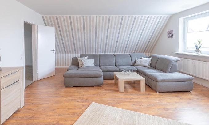 West Husum House | Holiday home Deichblick in Husum for up to 4 people