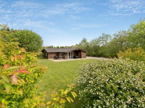 Torup Strand House | Holiday Home Els - 900m from the sea by Interhome