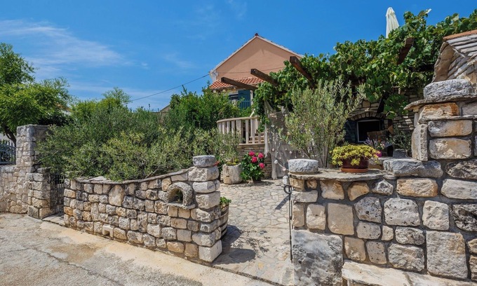 Marina House | Holiday home Ganče * quiet location, large terrace with BBQ, free WiFi