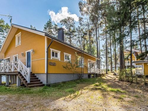 Rosala House | Holiday Home Helga by Interhome