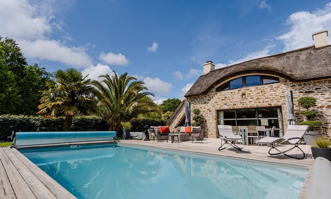 Baden House | Holiday Home 'Histoire D'eau - Chaumière' with Private Pool, Private Terrace and Wi-Fi