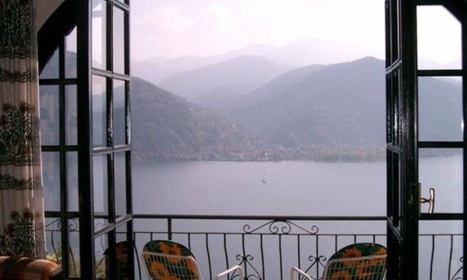 Cannobio Apartment | Holiday home in Mediterranean gardens with breathtaking panoramic views