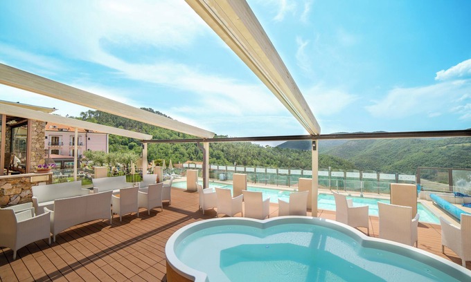 Briffi House | Holiday Home 'Il Casale - Villa - 6km Da Finale' with Mountain View, Wi-Fi and Air Conditioning
