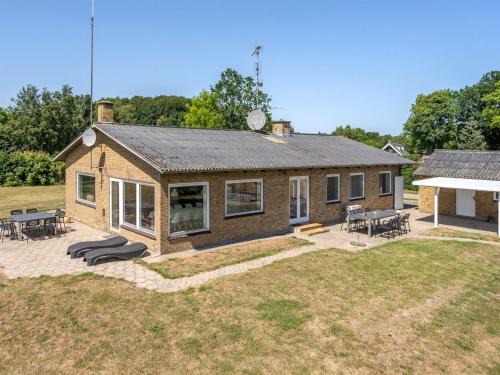 Spodsbjerg House | Holiday Home Ilda - 250m from the sea by Interhome