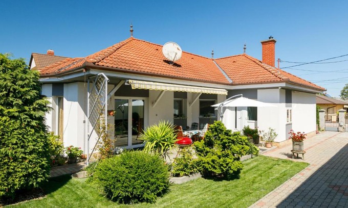 Balatonlelle House | Holiday Home Ildiko by Interhome