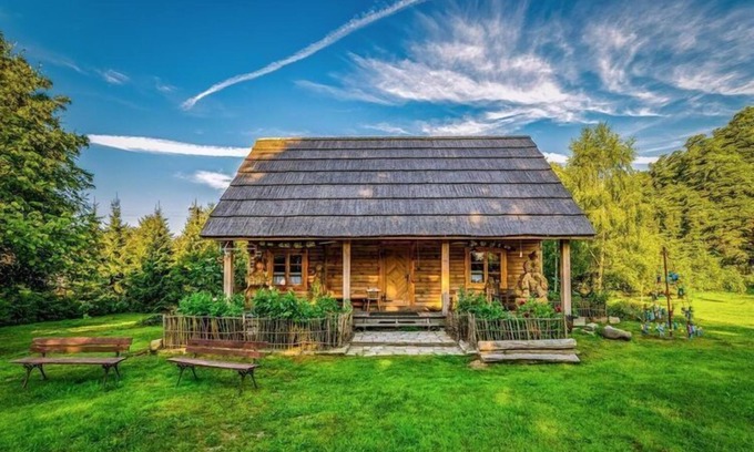 Łobez House | Holiday Home in Bełczna near Lake and Forests