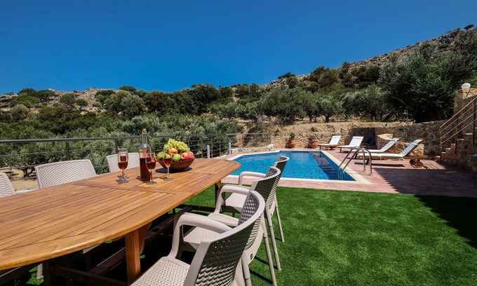 Afrata House | Holiday home in Chania, Crete
