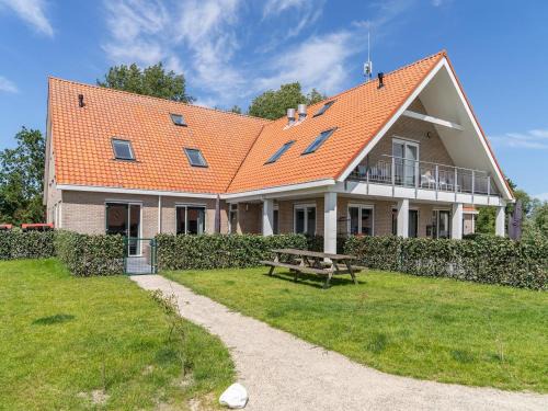 Nes House | Holiday Home in Nes near Vleijen Area, cleaning included