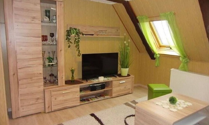 Lichtenhain Apartment | Holiday home in Saxon Switzerland - quiet location, big garden, grilling area