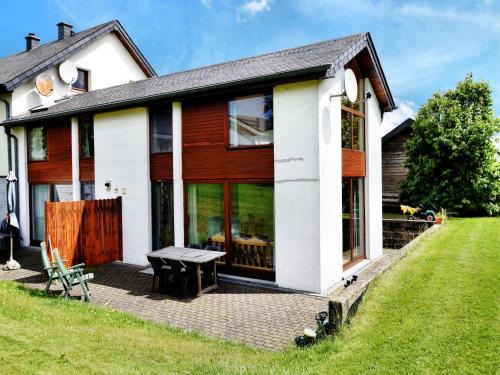 Medendorf House | Holiday Home in St Vith with hot tub
