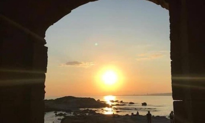 Nueva Tabarca House | Holiday Home 'Isla Tabarca Casa Trinacria' with Shared Garden, Wi-Fi and Air Conditioning
