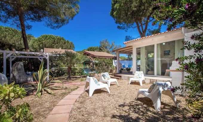 San Pietro a Mare House | Holiday Home Carlotta by the Beach with Garden & Wi-Fi