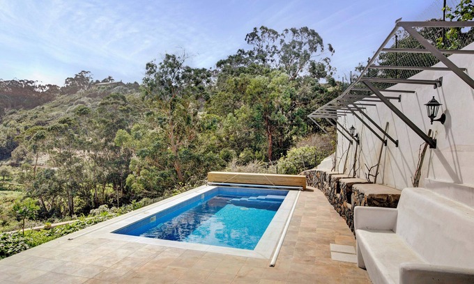 Tegueste House | Holiday Home "La Bodega de Julián" with Mountain Views, Private Pool and Wi-Fi