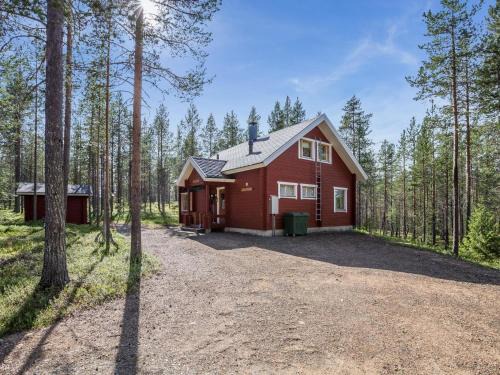Akaslompolo House | Holiday Home Lemmenlaakso by Interhome