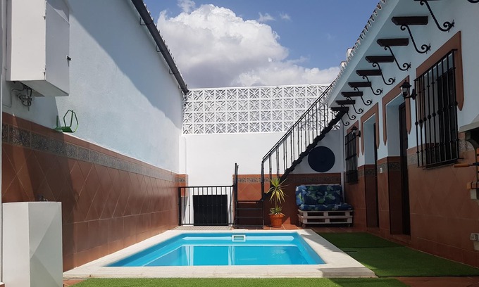 Arriate House | Holiday Home "Magnifica casa rural cerca de Ronda" with Mountain View, Pool & Wi-Fi