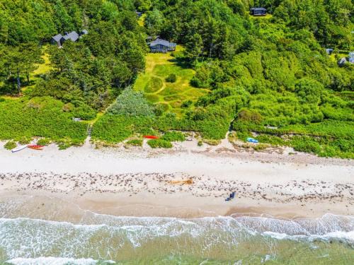 Faarevejle House | Holiday Home Marius - 30m from the sea by Interhome
