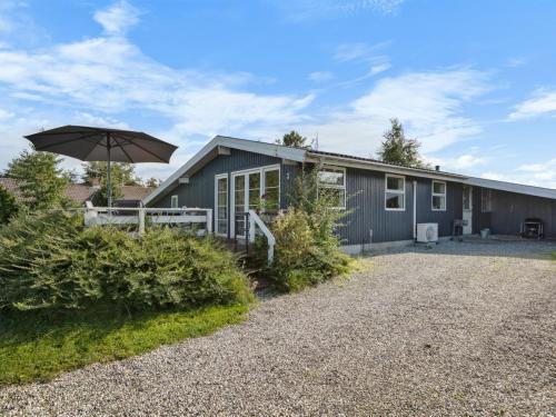 Skastrup Strand House | Holiday Home Maylin - 350m from the sea by Interhome
