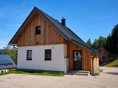 Smrzovka House | Holiday Home Muhu by Interhome
