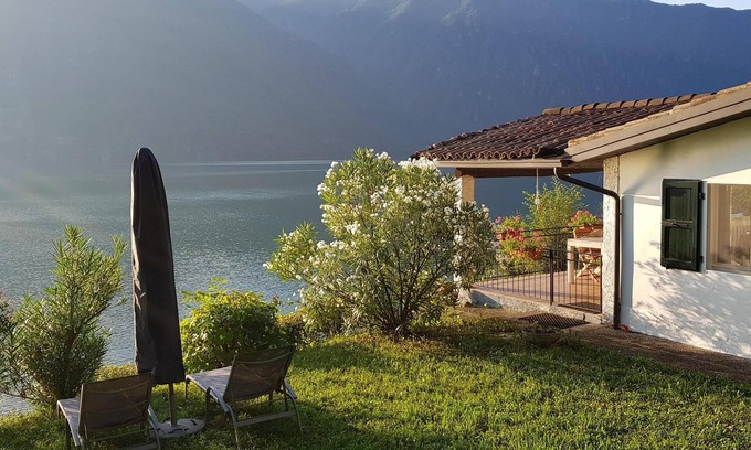Anfo House | holiday home on Lake Idro with private beach