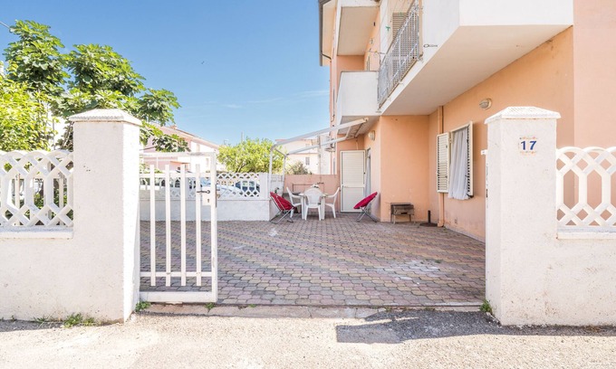 San Giovanni House | Holiday Home 'Posada Porto A Due Passi Dal Mare' with Private Terrace