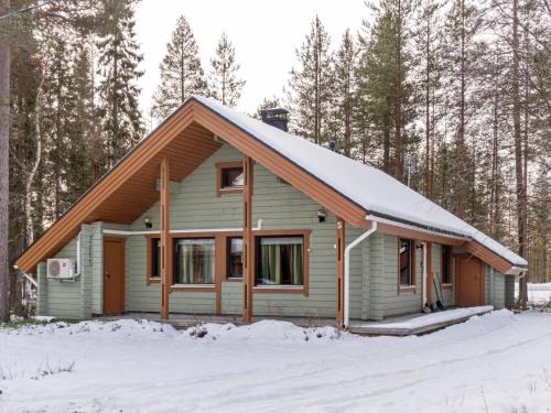 Salla House | Holiday Home Sallassi by Interhome