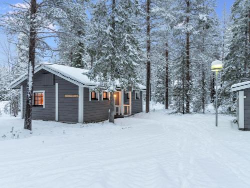 Yllasjarvi House | Holiday Home Senaattori 1 by Interhome