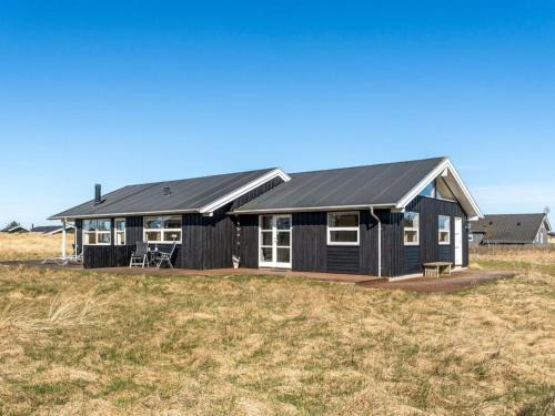 Hirtshals House | Holiday Home Sirkka - 902m from the sea by Interhome