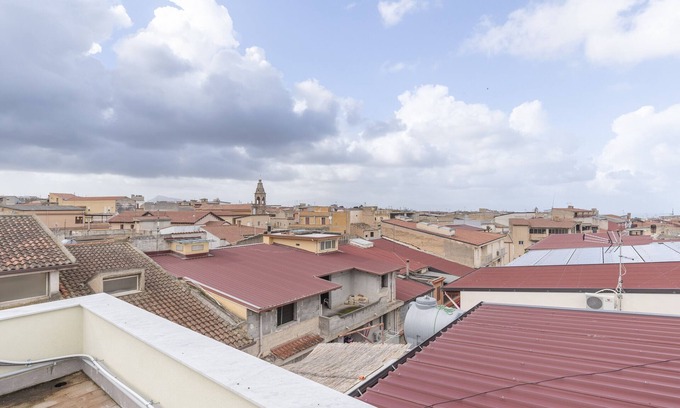 Partinico House | Holiday Home "Street Angel" with Mountain View and Balcony